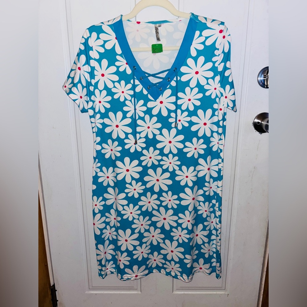 Lulu B Medium Daisy print dress UPF 50+ sun protection LIKE NEW - Picture 4 of 5
